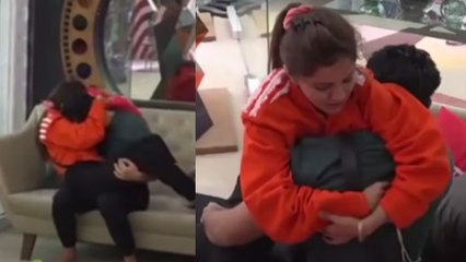 Bigg Boss 14 : घरवालों के सामने ये क्या करने लगे  Rubina Dalik और Abhinav Shukla ? | FilmiBeat
