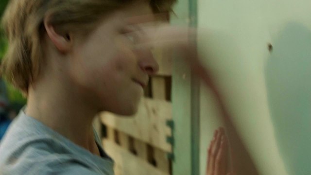 Die BaumhauskÃ¶nige - Clip 05 Bas versucht die HÃ¼tte von Ziggy und Co einzureissen (Deutsch) HD