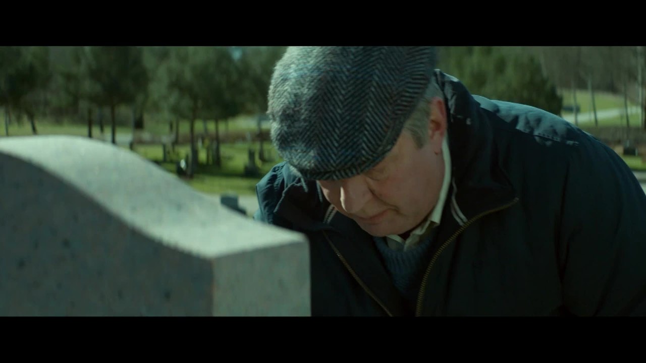 Ein Mann Namens Ove - Clip 04 Ove spricht am Grab mit Sonja (Deutsch) HD