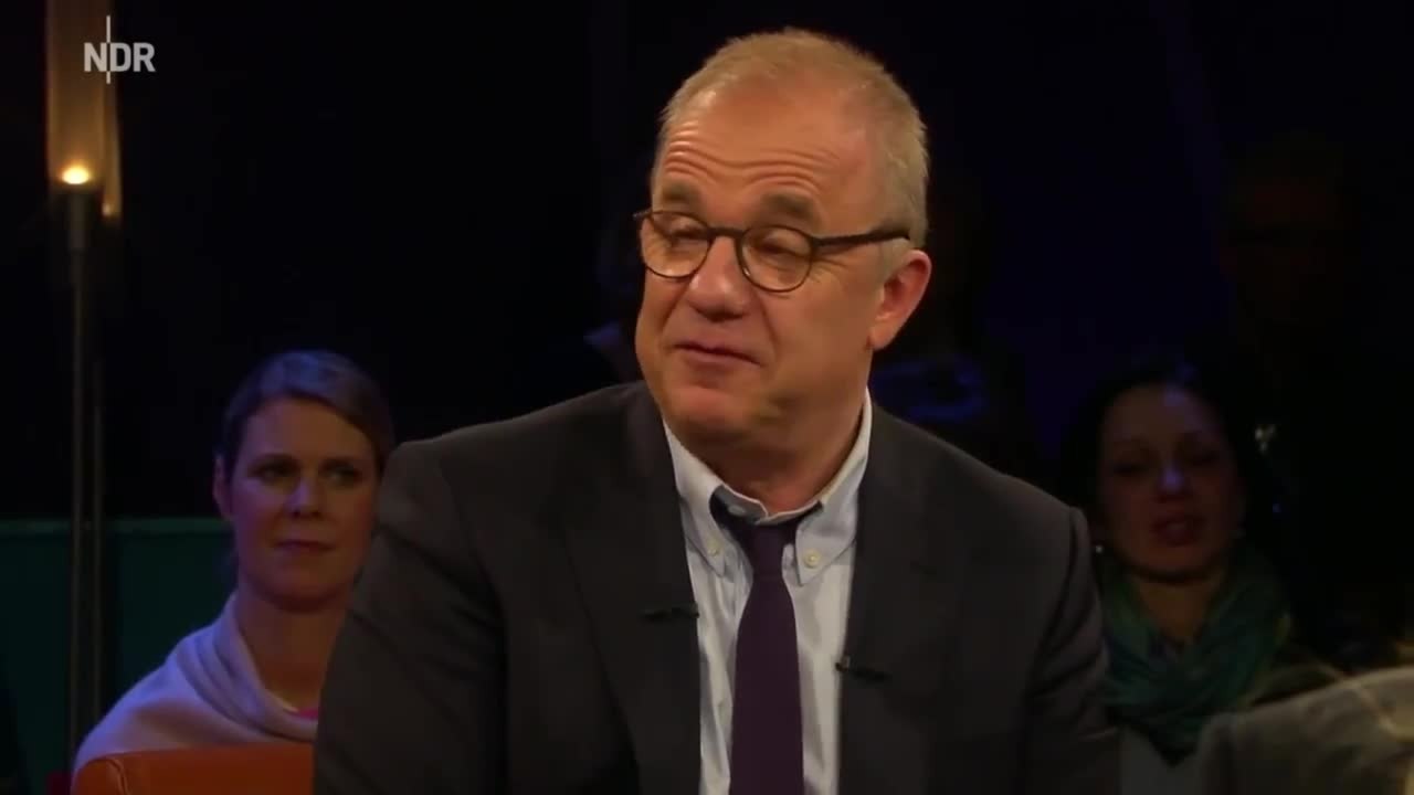 NDR Talk Show - Clip Bernhard HoÃ«cker Ã¼ber FlÃ¼chtlinge (Deutsch) HD