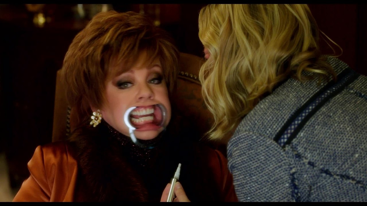 The Boss - Clip 01 Michelle und Tito bezeichnen Claire als huchsig (Deutsch) HD