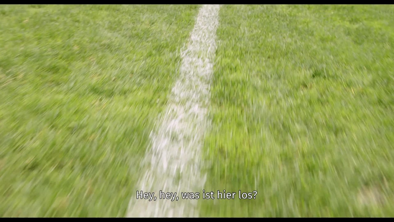 90 Minuten Bei Abpfiff Frieden - Clip 01 (Deutsch) HD