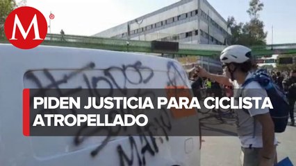 Ciclistas se manifiestan en cruce de Insurgentes y Eje 2 Norte