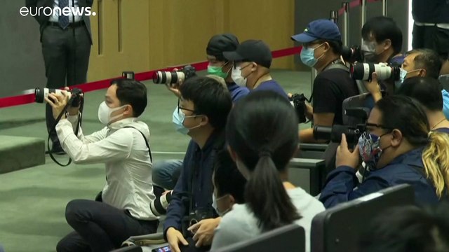 تهديد الأمن القومي .. هونغ كونغ تقيل 4 نواب مطالبين بالديمقراطية بعد قرار من بكين