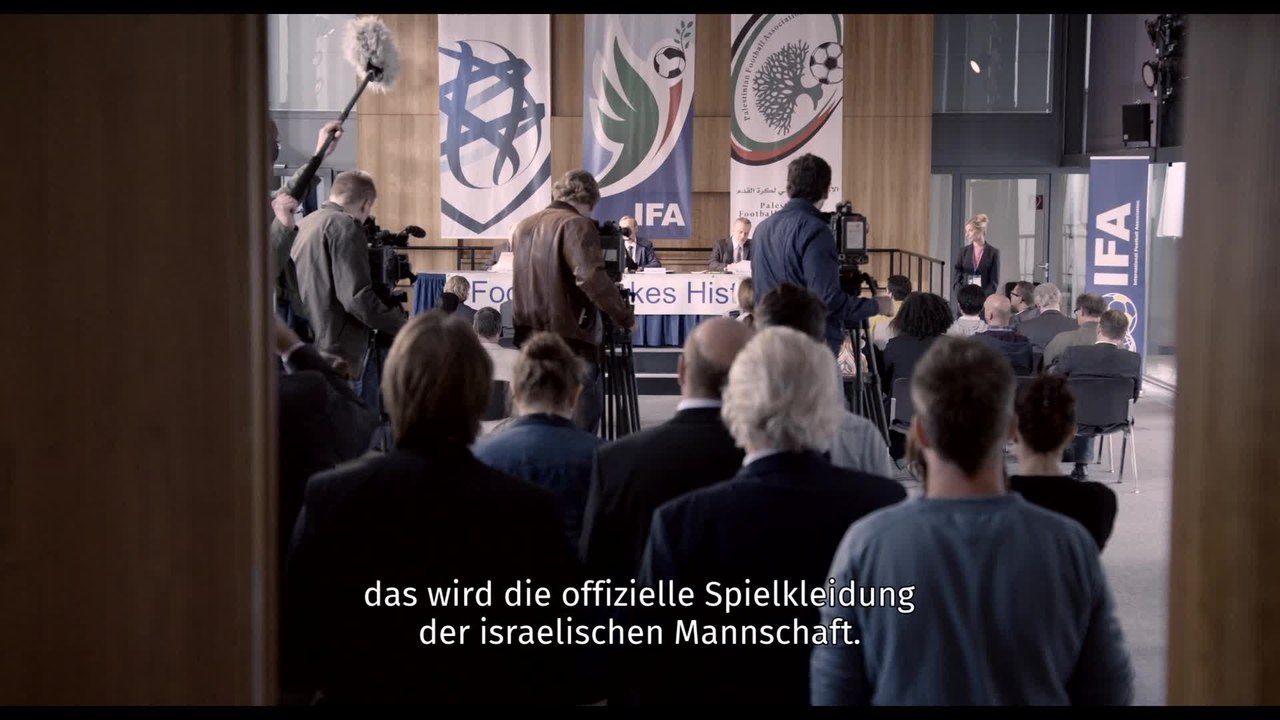 90 Minuten Bei Abpfiff Frieden - Clip 05 (Deutsch) HD