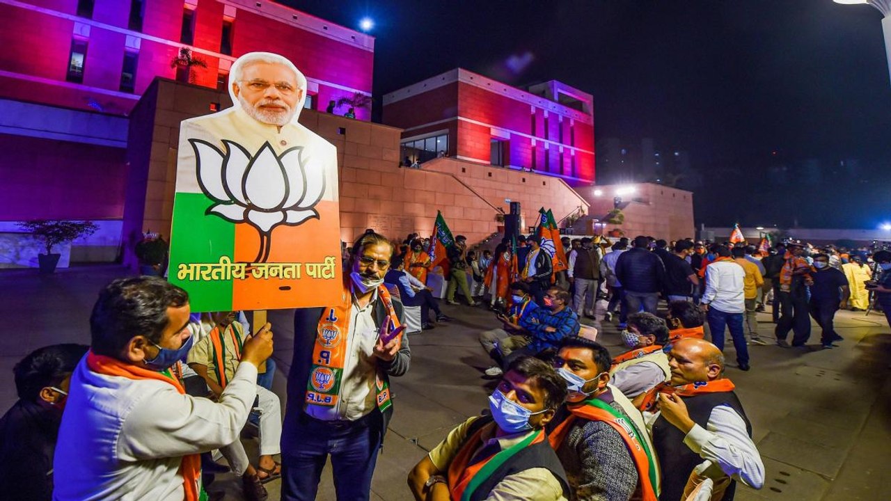 BJP plans grand celebration, PM Modi to join