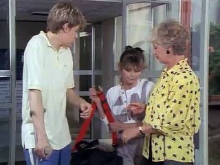 S02E12 - Der Wurm ist drin