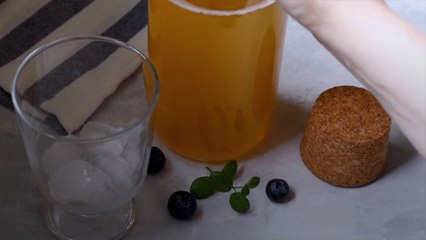 Kombucha vs. Kvass: Key Differences & Tastes Explained 🥂