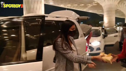 Sushmita Sen with Family Spotted at the Airport  SpotboyE