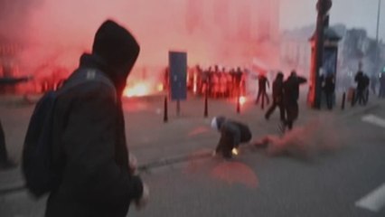 Tải video: El Día de la Independencia acaba con graves disturbios tras marcha nacionalista