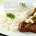 Chuletas de Cerdo con Nopales en Salsa de Chiles