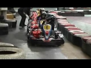 1ere seance de kart en salle pour alexis...