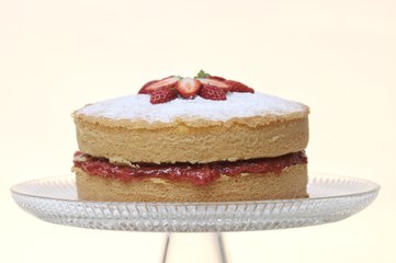 Victoria Sandwich - A classic British Cake