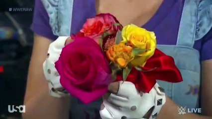 RAW - Alexa Bliss Chooses The Feind Over Nikki Cross. 09/11/20