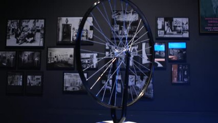 El surrealismo inunda Caixaforum Madrid