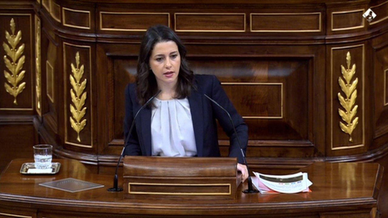 Arrimadas tiende la mano al Gobierno para apoyar los PGE