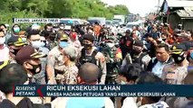 Merasa Tidak Sah, Massa Halau Petugas untuk Eksekusi Lahan di Cakung