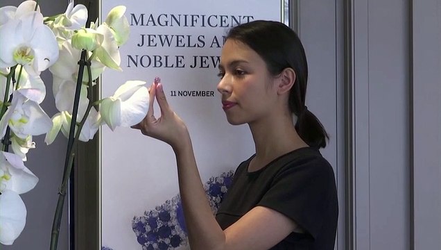 Pink diamond fetches $26.6 mln at Sotheby's Geneva sale