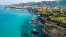 6 Places Where Italians Travel in Italy, According to a Local