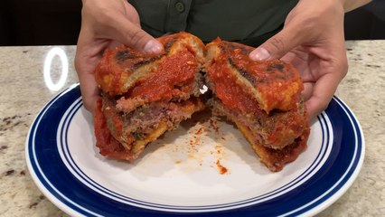 Tam Le Makes Islak Burgers