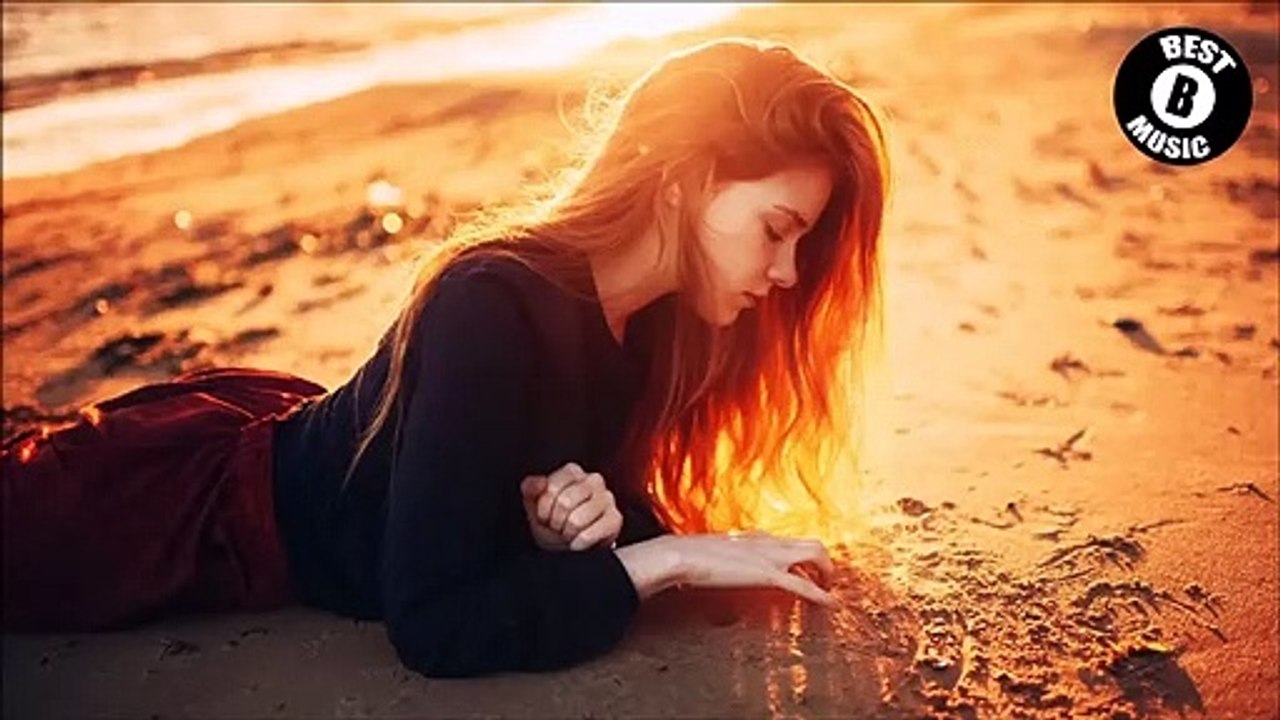 Arabic_Remix_l_Nancy_Ajram___3am_Bet3alla2_Feek__Remix_