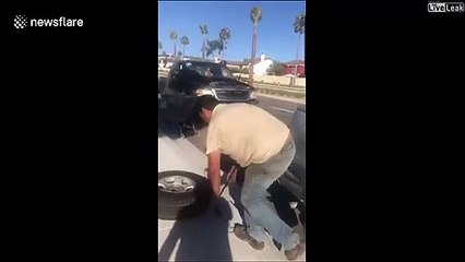 Il surprend un homme en train de lui voler son pneu de voiture