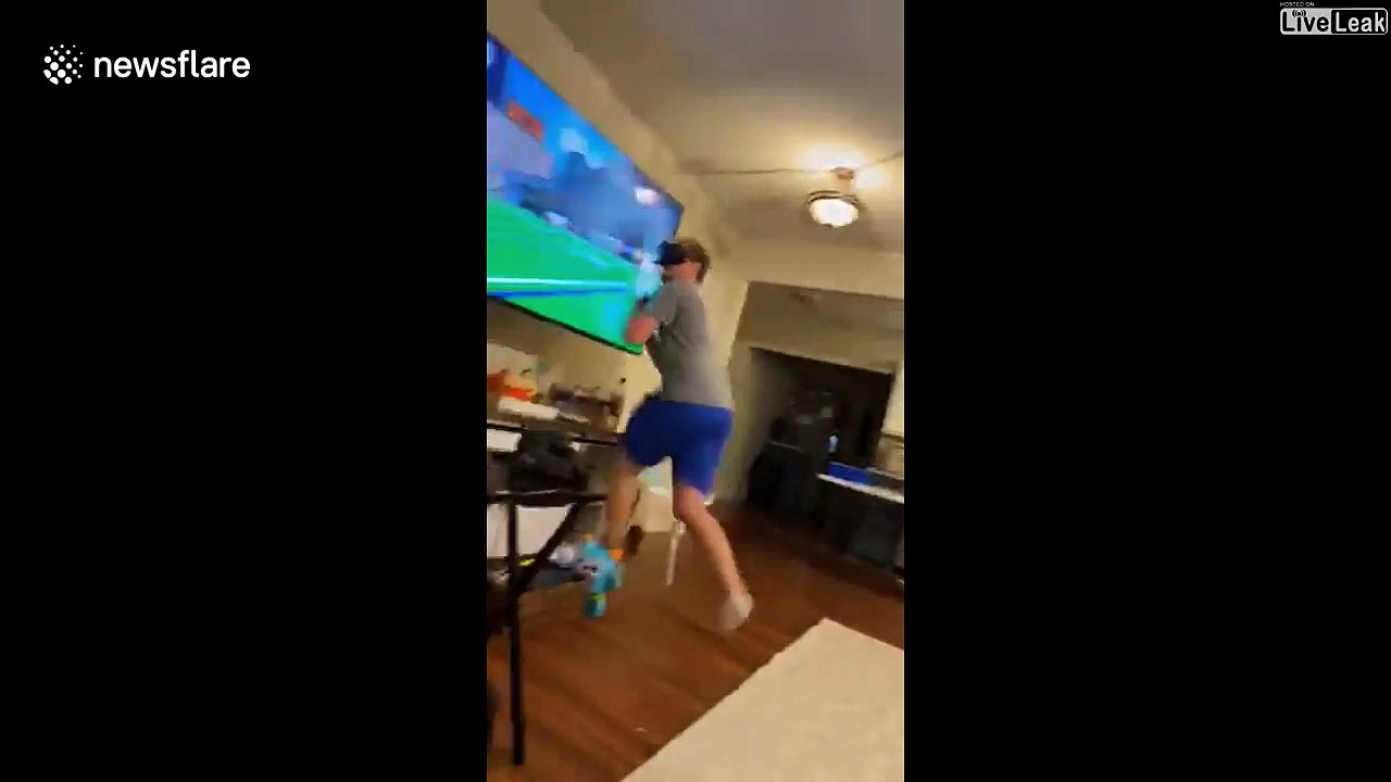 Les jeux en réalité virtuelle c'est dangereux pour les écrans plats