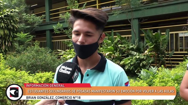 Estudiantes secundarios de Posadas manifestaron su emoción por volver a las aulas