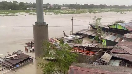 Manille et sa région envahies par les eaux du typhon Vamco !