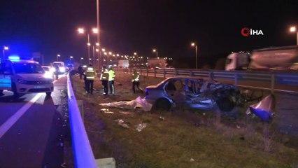 Başkent’te kontrolden çıkan otomobil bariyerlere çarptı: 2 ölü, 5 yaralı