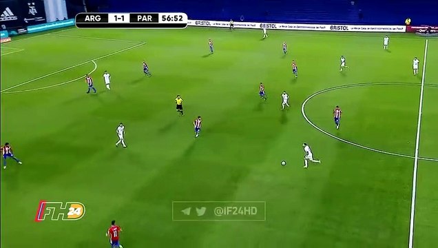 Bàn thắng bị VAR từ chối của Messi
