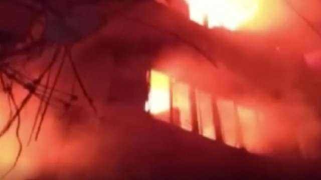 Massive fire breaks out in Delhi's Gandhinagar market