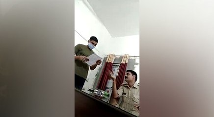 'थाने में पैसा जमा कराओ, एक क्या 4 पेड़ काट ले जाओ', भ्रष्टाचार का ज्ञान देते नजर आए इंस्पेक्टर