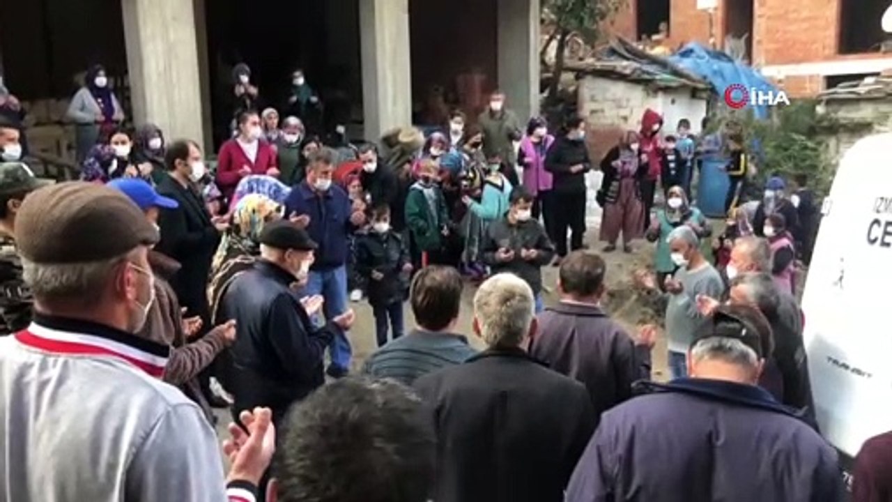 İzmir’de korkunç cinayet: 71 yaşındaki adam karısını baltayla öldürdü