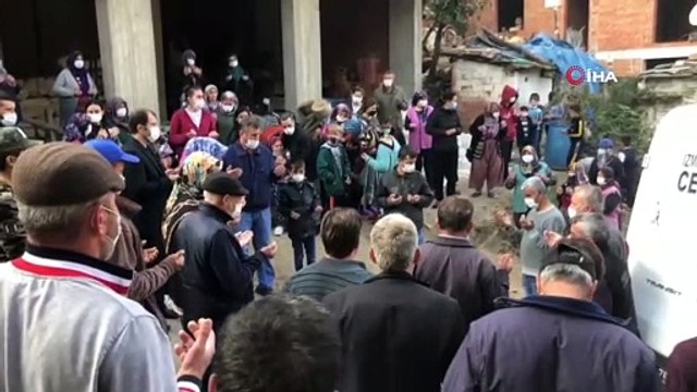 İzmir’de korkunç cinayet: 71 yaşındaki adam karısını baltayla öldürdü