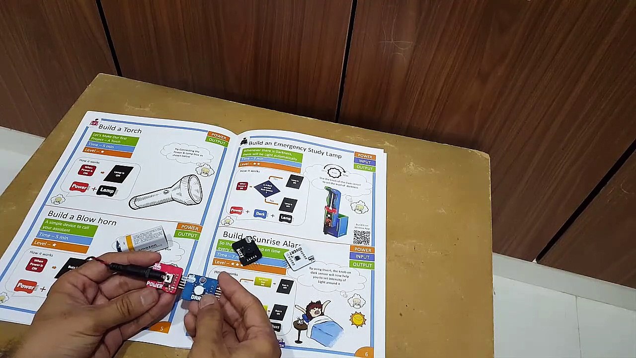 Step By Step Guide How to build a sunrise alarm using Witblox robotics kit