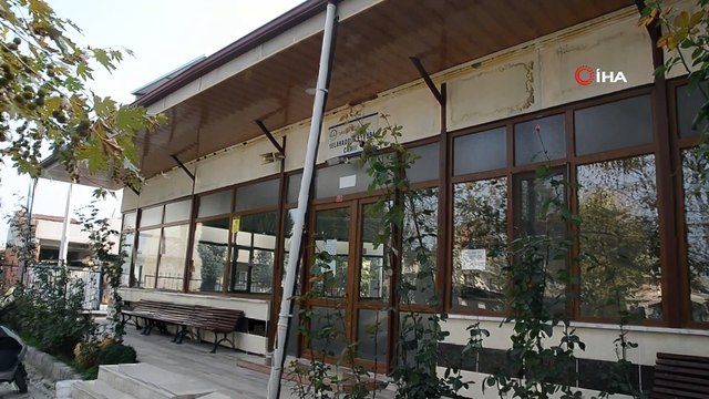 Yeni doğmuş erkek bebek cami avlusuna terk edilmiş halde bulundu