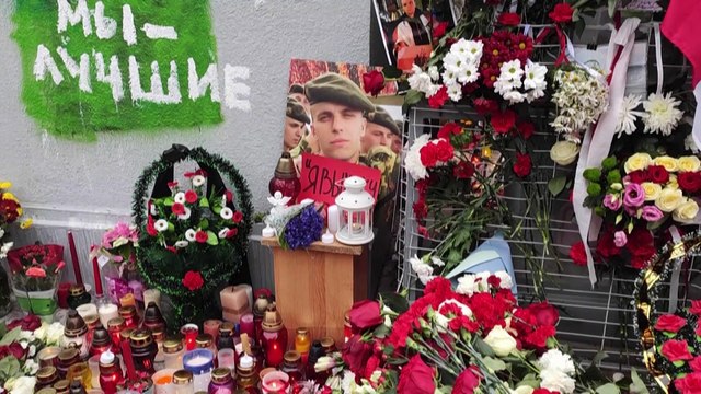 Беларусь оплакивает новую жертву, Евросоюз обещает поддержать перемены