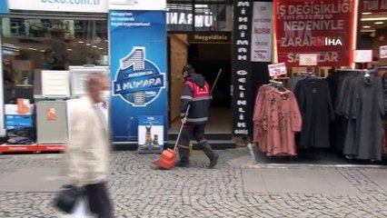 Açık Alanlarda Sigara İçmek Yasaklandı, İzmaritler Azaldı