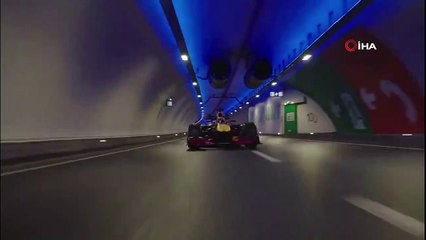Vali Yerlikaya, Formula 1 yarış aracının Avrasya Tünelinden geçtiği anları paylaştı