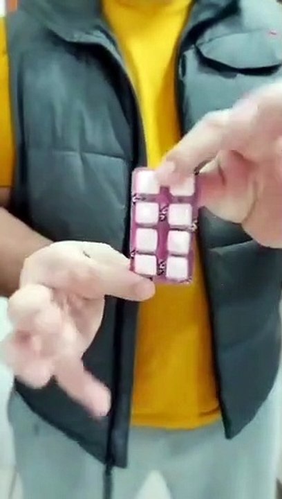 Il vous révèle les secrets des plus grands tours de magie