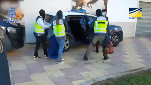 La Policía detiene en Cullera a una mujer por presunta pertenencia a grupos de corte yihadista