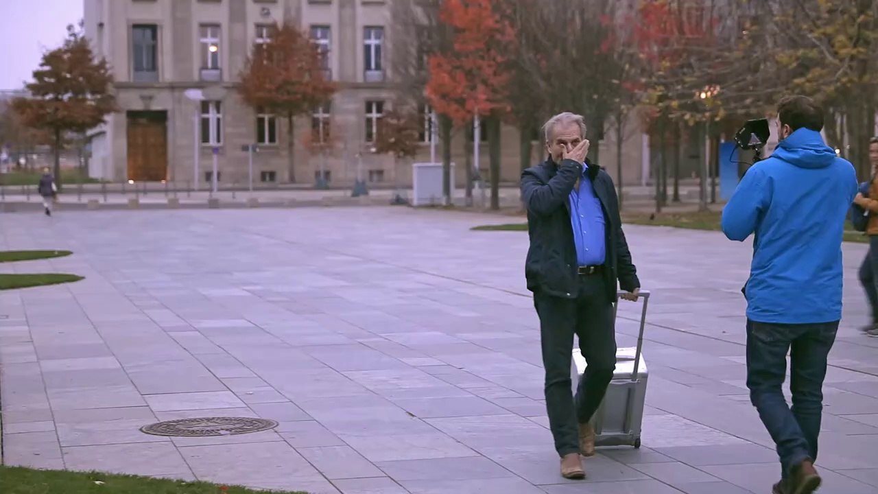 Dr. Reiner Füllmich im Interview mit EpochTimes über Sammelklage, Drosten, DIE BASIS