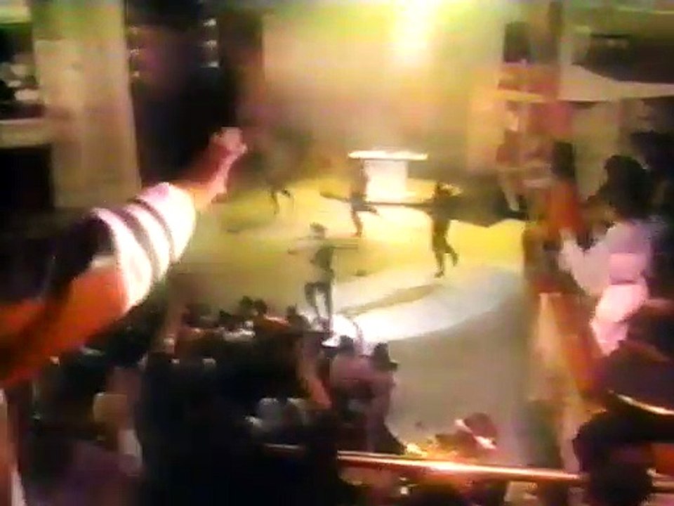 Queen Latifah - Fly Girl (Live At The Apollo)