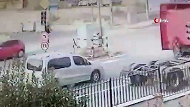 8 yaşındaki kız çocuğu 17 yaşındaki ehliyetsiz sürücünün kullandığı kamyonetin altında kaldı