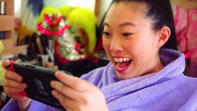 Nintendo Switch : toutes les pubs avec AWKWAFINA