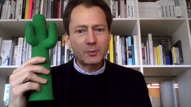 Мадрид: карантин для сюрреалистов не помеха