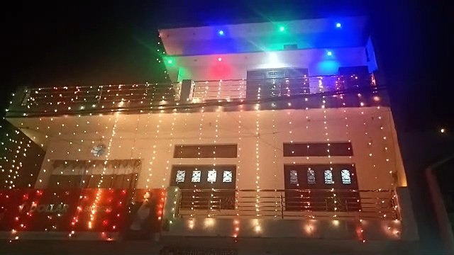 दीपावली में रंग-बिरंगी रौशनी से जगमग हुआ शहर