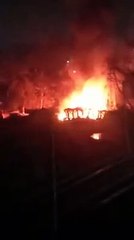 दीपक से लगी आग, झोपड़ी जलकर हुई खाक