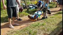 Jovem é socorrido após queda de moto no Brasmadeira